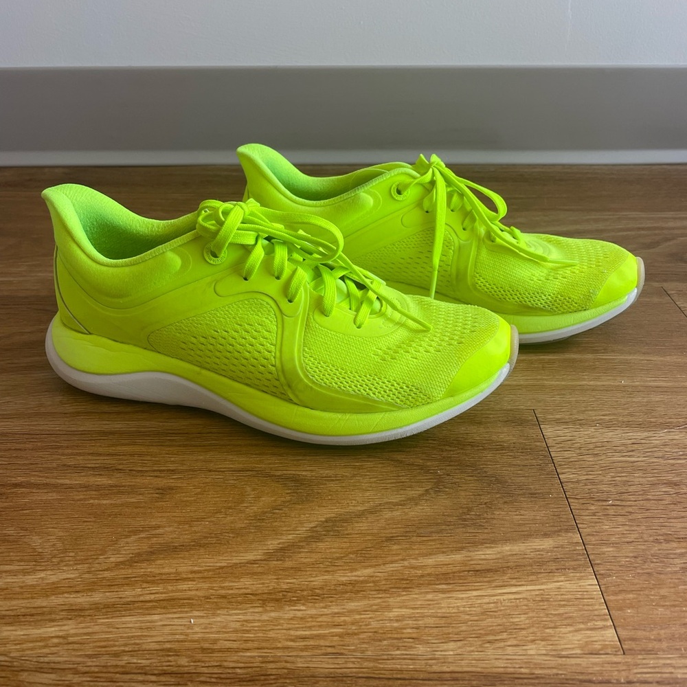 Lululemon Chargefeel Low Women’s Workout Shoe